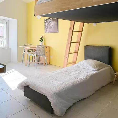 Du Faubourg 1 A 3 Personnes