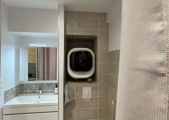 Du Faubourg ואלנס