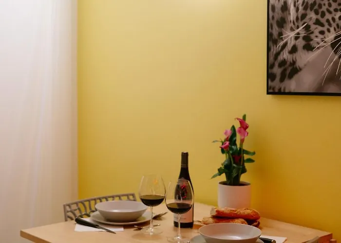 Du Faubourg 1 A 3 Personnes *