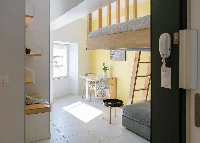 Du Faubourg 1 A 3 Personnes *